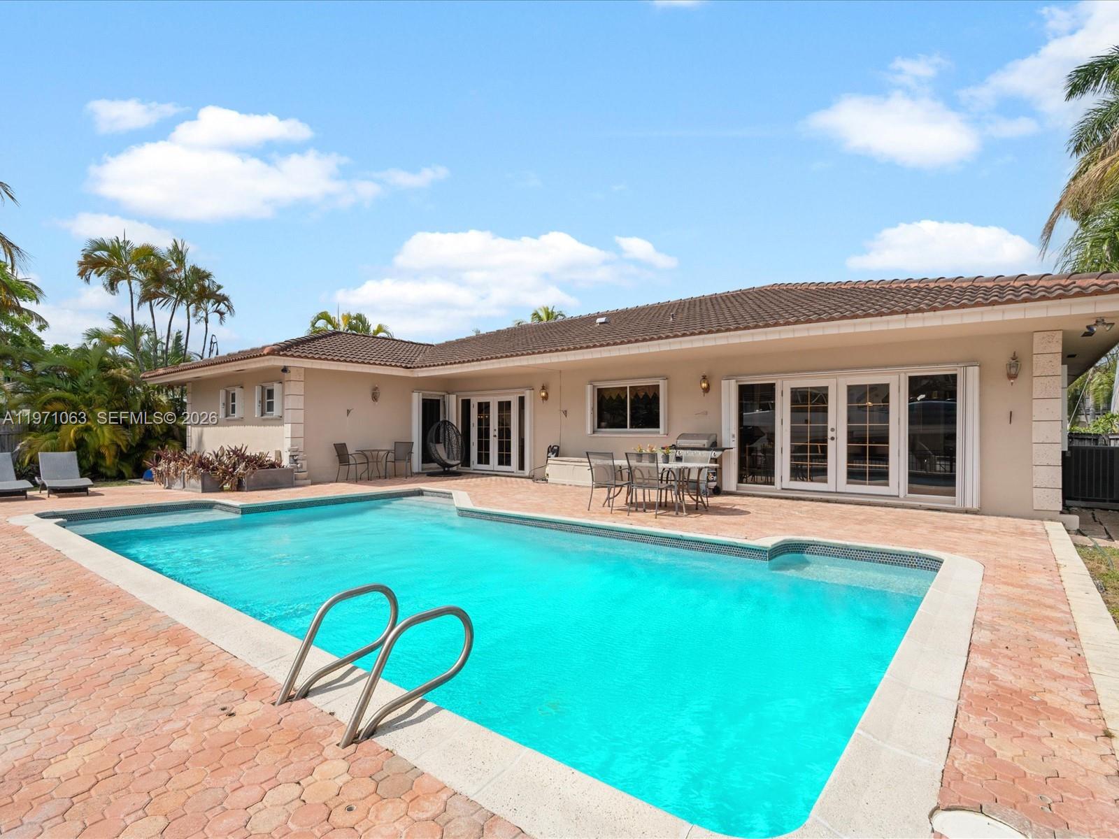 2930 NE 164th St North Miami Beach, FL 33160