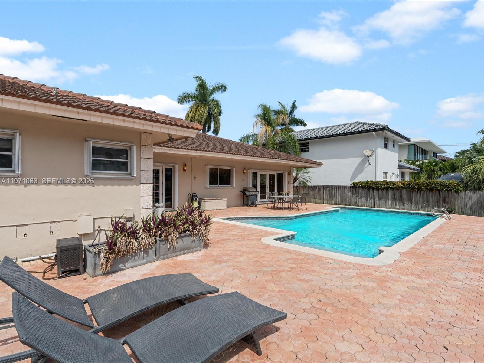 2930 NE 164th St North Miami Beach, FL 33160