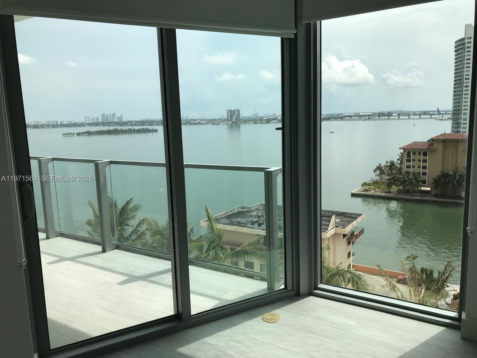 image Biscayne Beach8