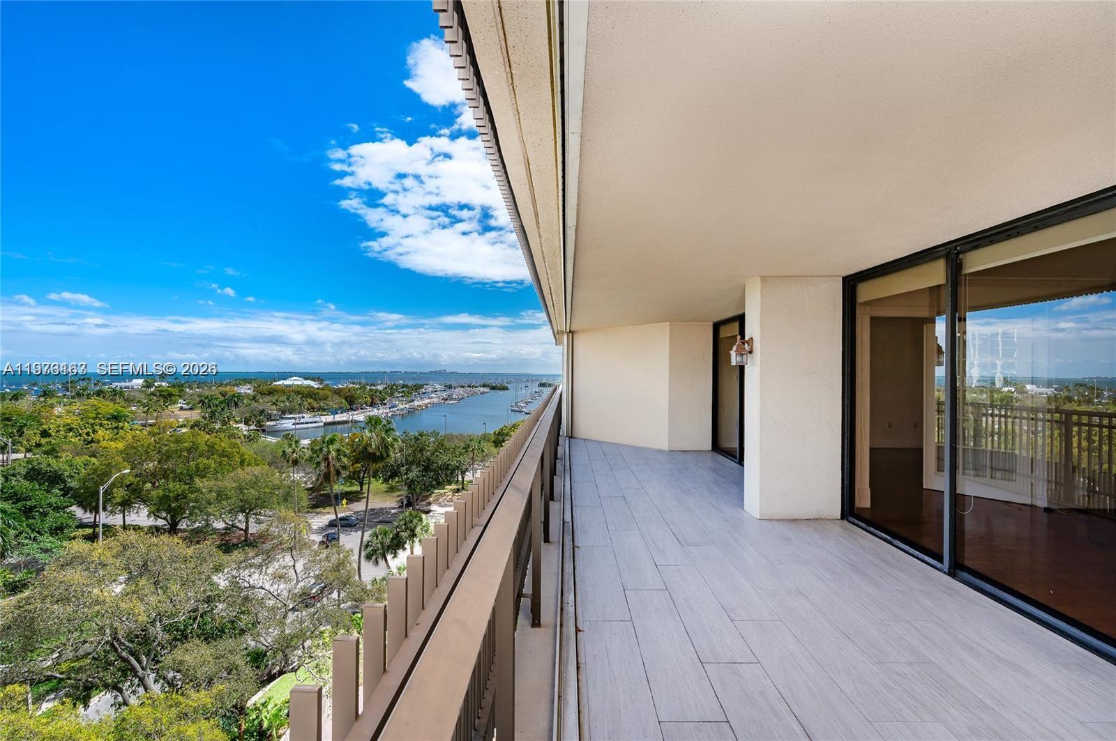 2901 S Bayshore Dr #8A