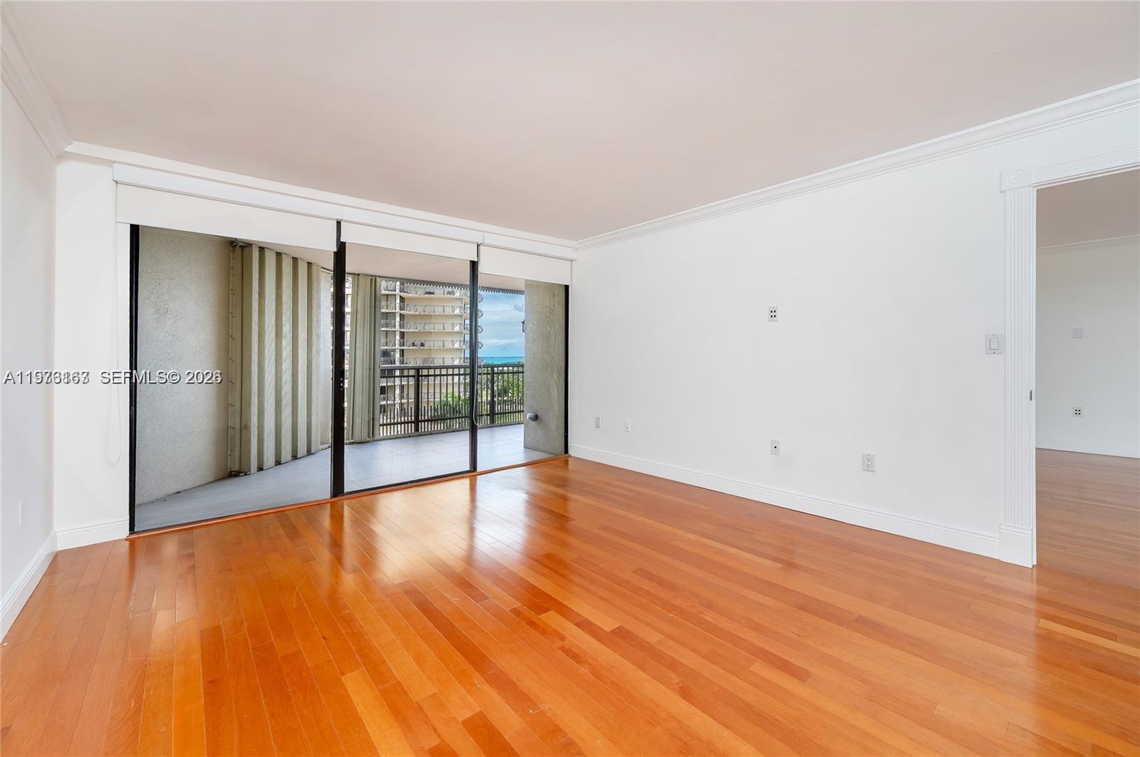 2901 S Bayshore Dr #8A Miami, FL 33133