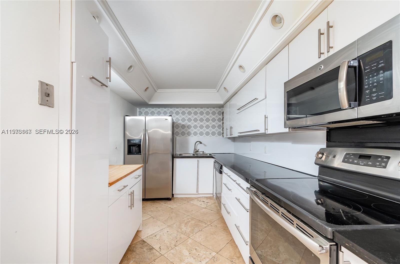 2901 S Bayshore Dr #8A Miami, FL 33133