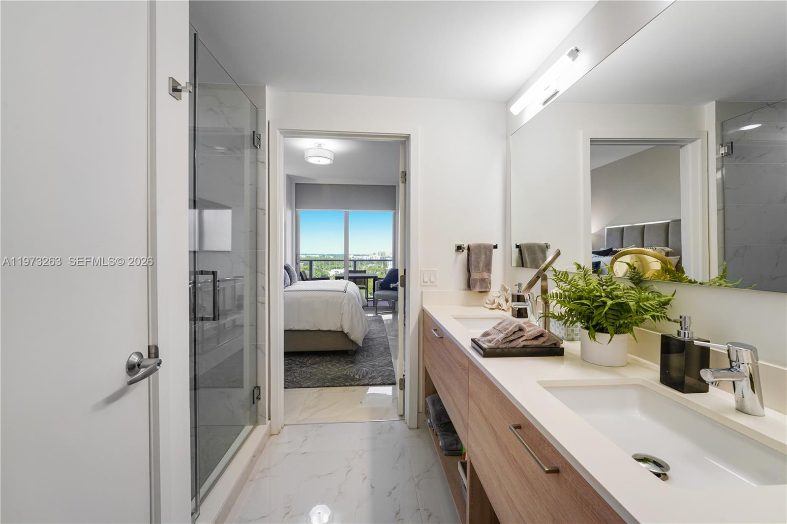 16385 Biscayne Blvd #1502 North Miami Beach, FL 33160