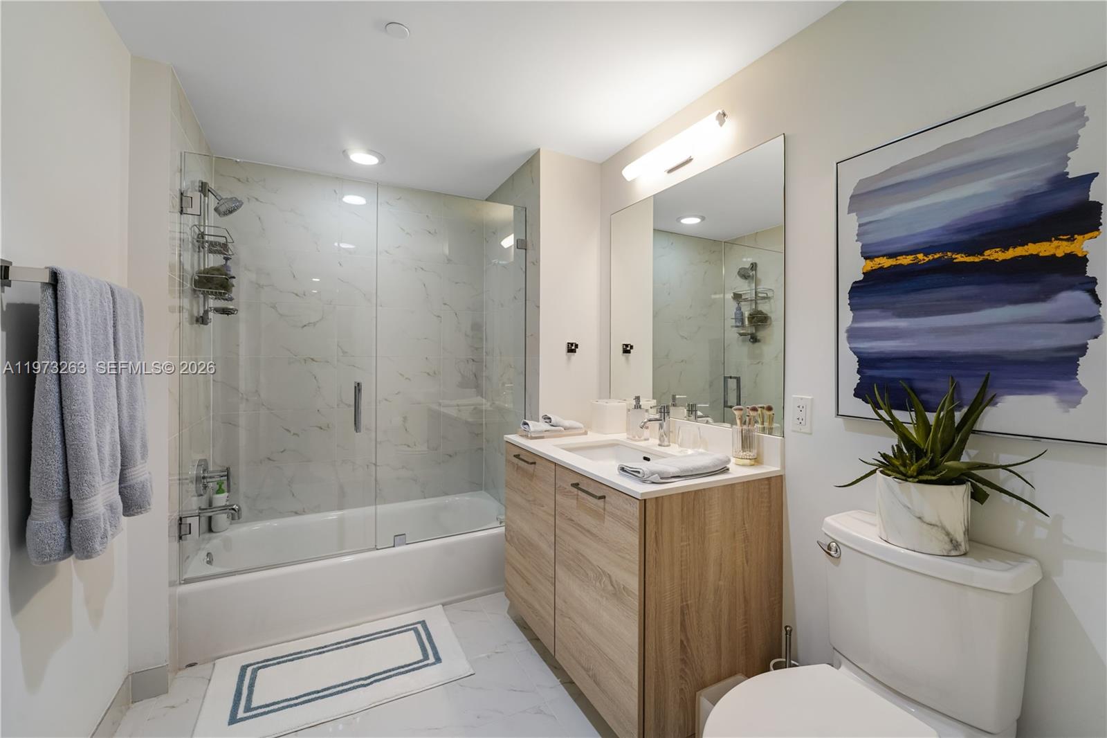 16385 Biscayne Blvd #1502 North Miami Beach, FL 33160