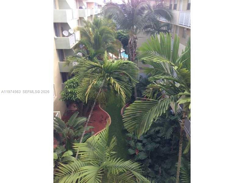 1801 S Treasure Dr #102 North Bay Village, FL 33141