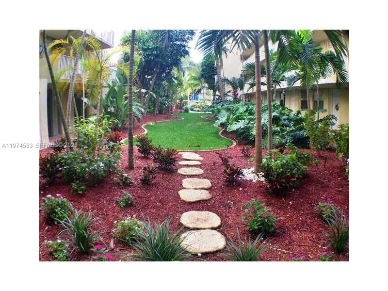 1801 S Treasure Dr #102 North Bay Village, FL 33141