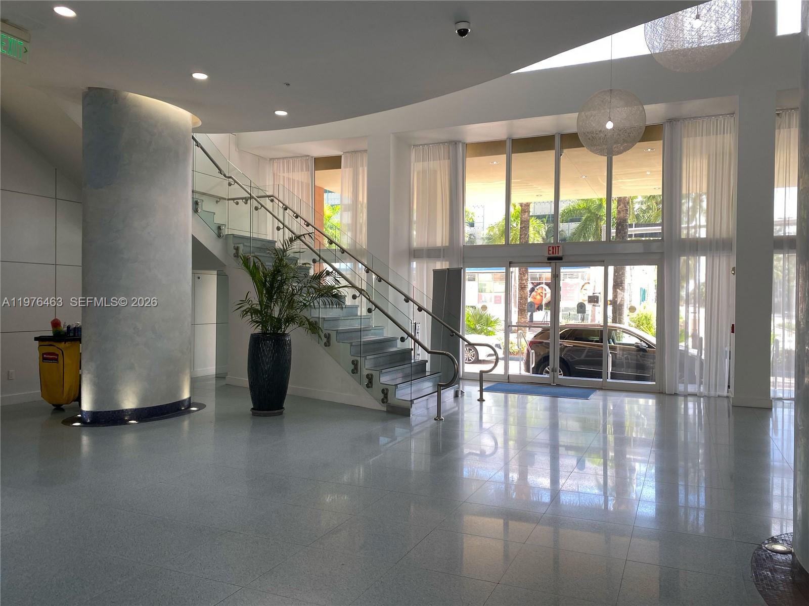 image The Venture at Aventura13