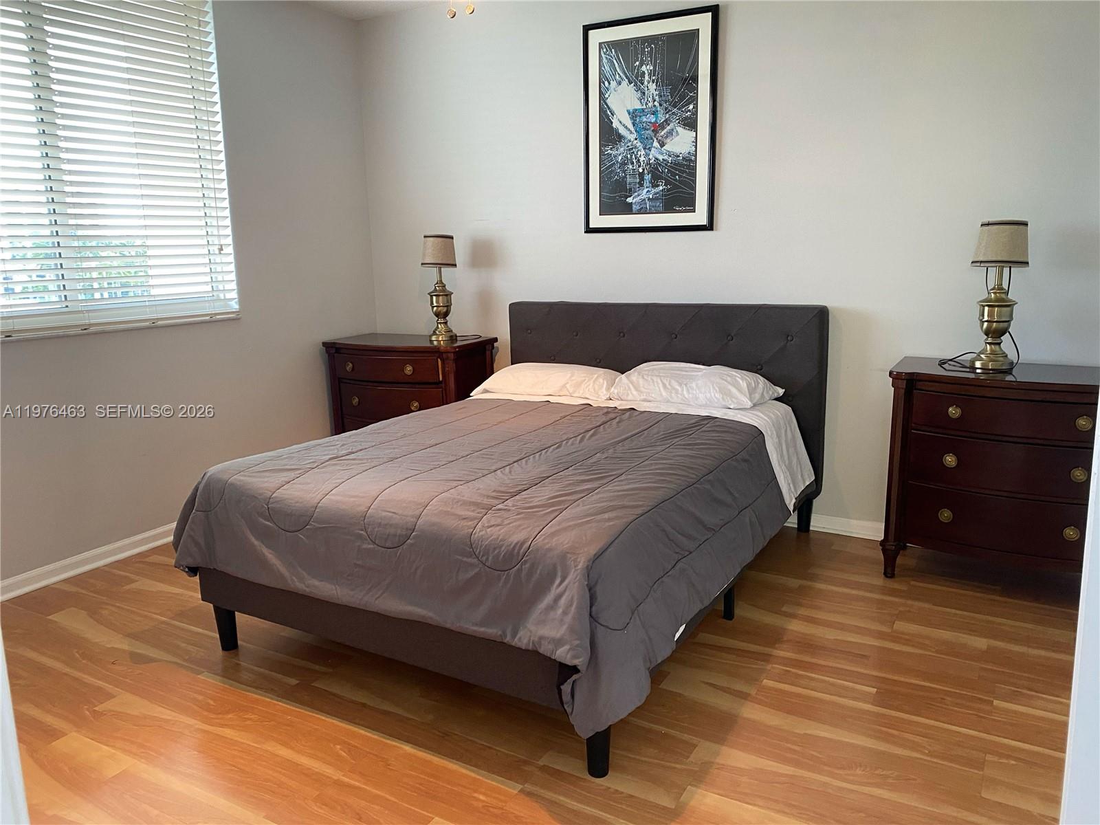 image The Venture at Aventura8