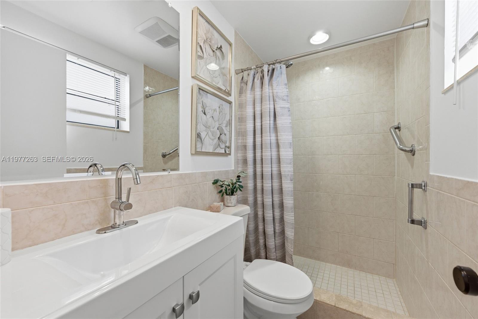 3501 NW 17th Ter Oakland Park, FL 33309