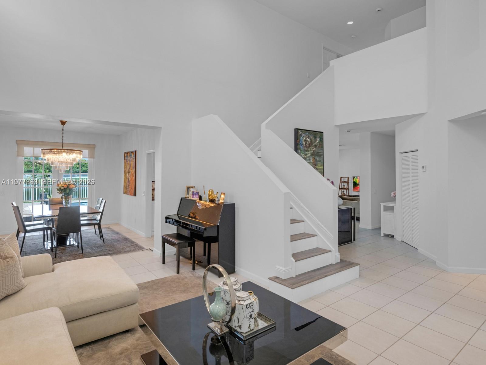 4400 Fox Rdg Dr Weston, FL 33331