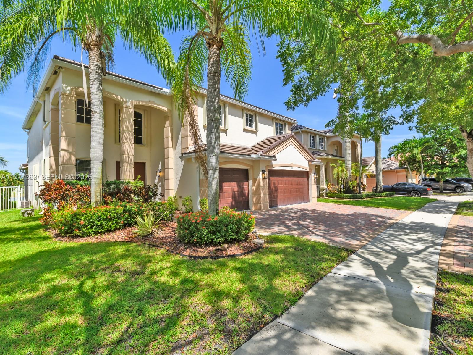 4400 Fox Rdg Dr Weston, FL 33331