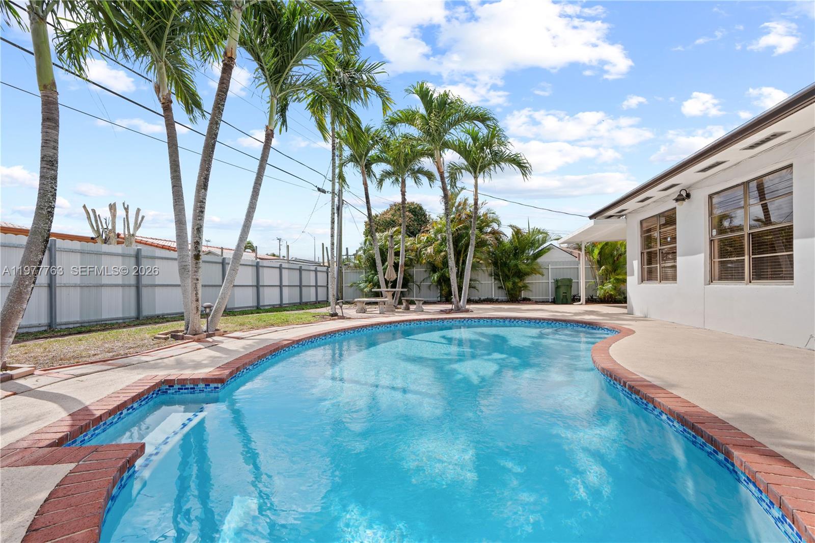 1100 W 53rd Ter Hialeah, FL 33012