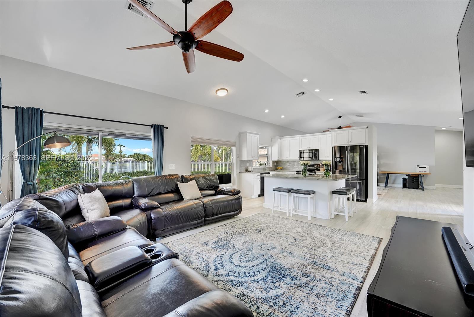 3833 Cypress Lk Dr Lake Worth, FL 33467