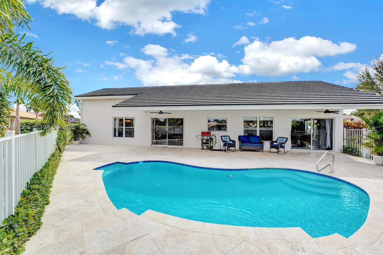 3833 Cypress Lk Dr Lake Worth, FL 33467