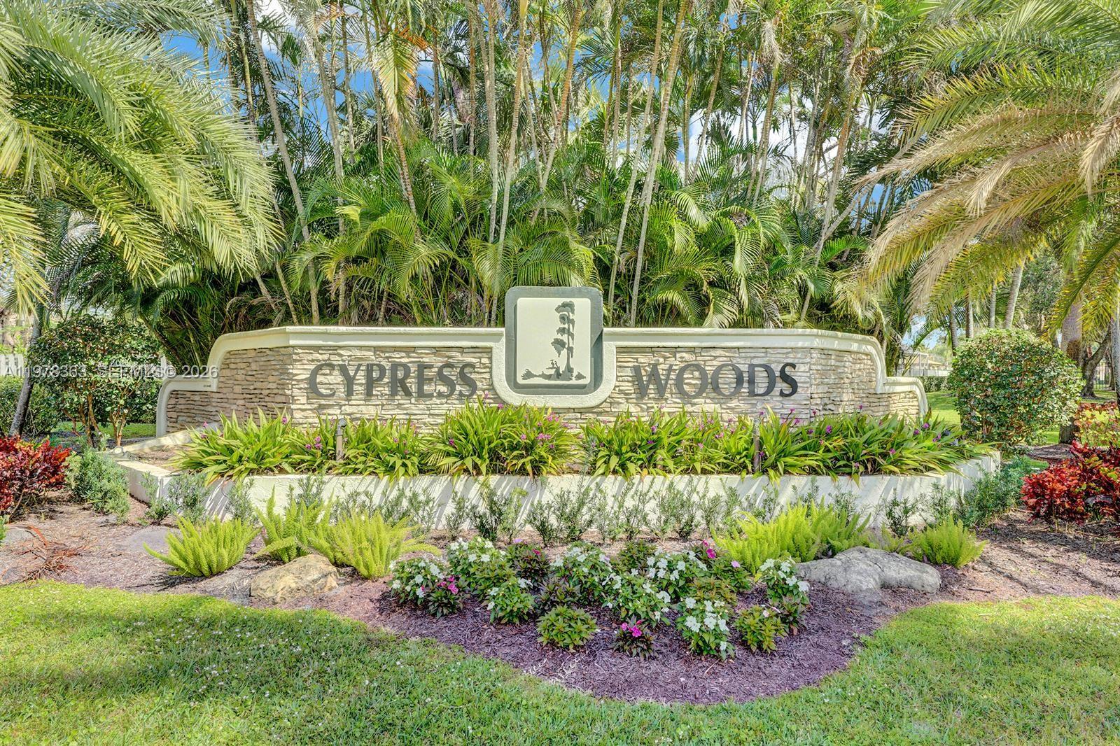 3833 Cypress Lk Dr Lake Worth, FL 33467