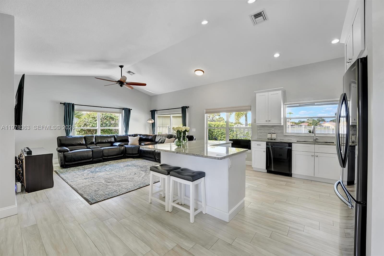 3833 Cypress Lk Dr Lake Worth, FL 33467