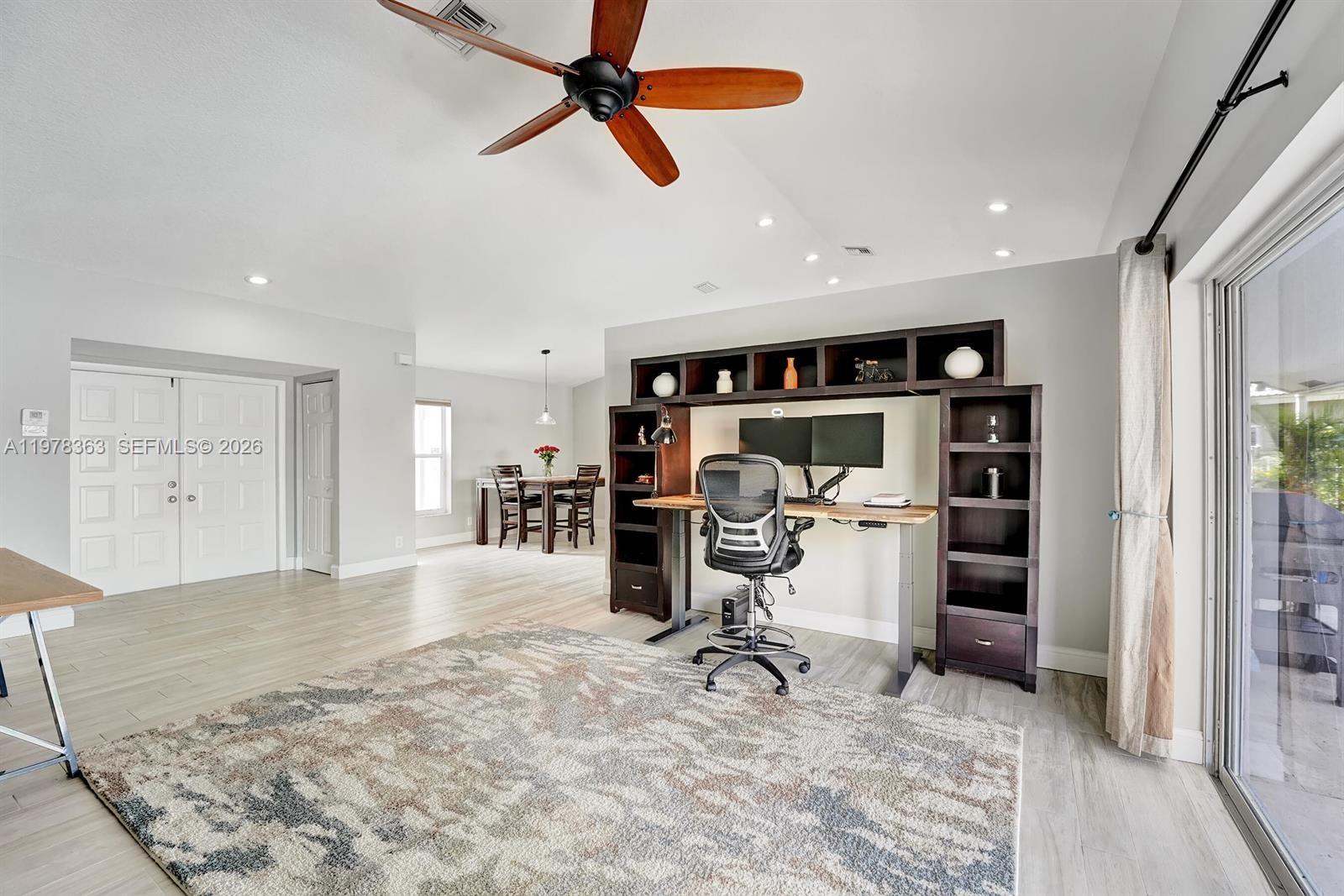 3833 Cypress Lk Dr Lake Worth, FL 33467