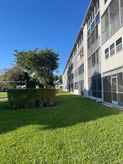 300 SW 134th Way #102E Pembroke Pines, FL 33027