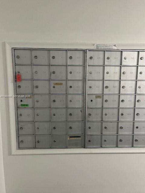 300 SW 134th Way #102E Pembroke Pines, FL 33027