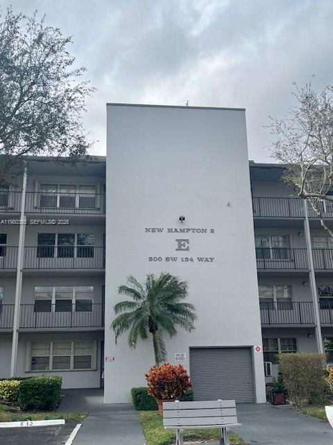 300 SW 134th Way #102E Pembroke Pines, FL 33027