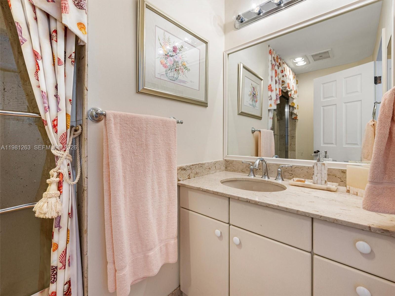 2416 Fisher Is Dr #5106 Miami Beach, FL 33109