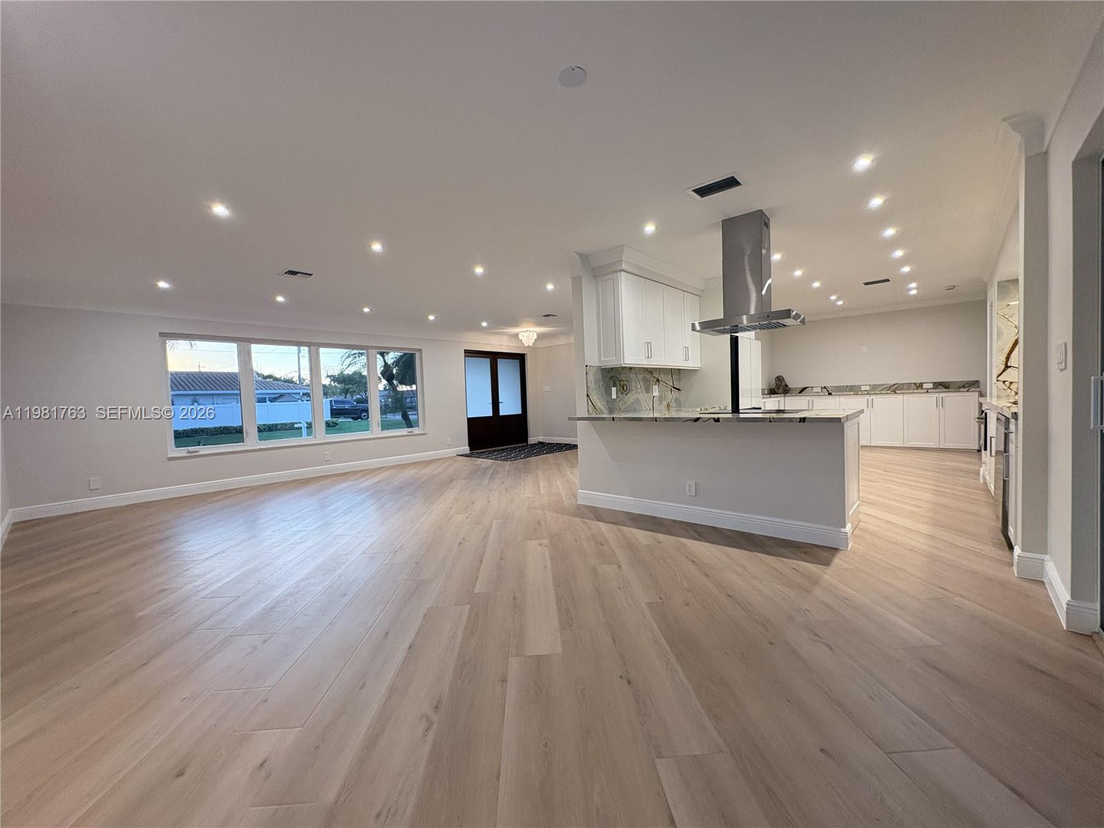 4460 NE 25th Ave Lighthouse Point, FL 33064