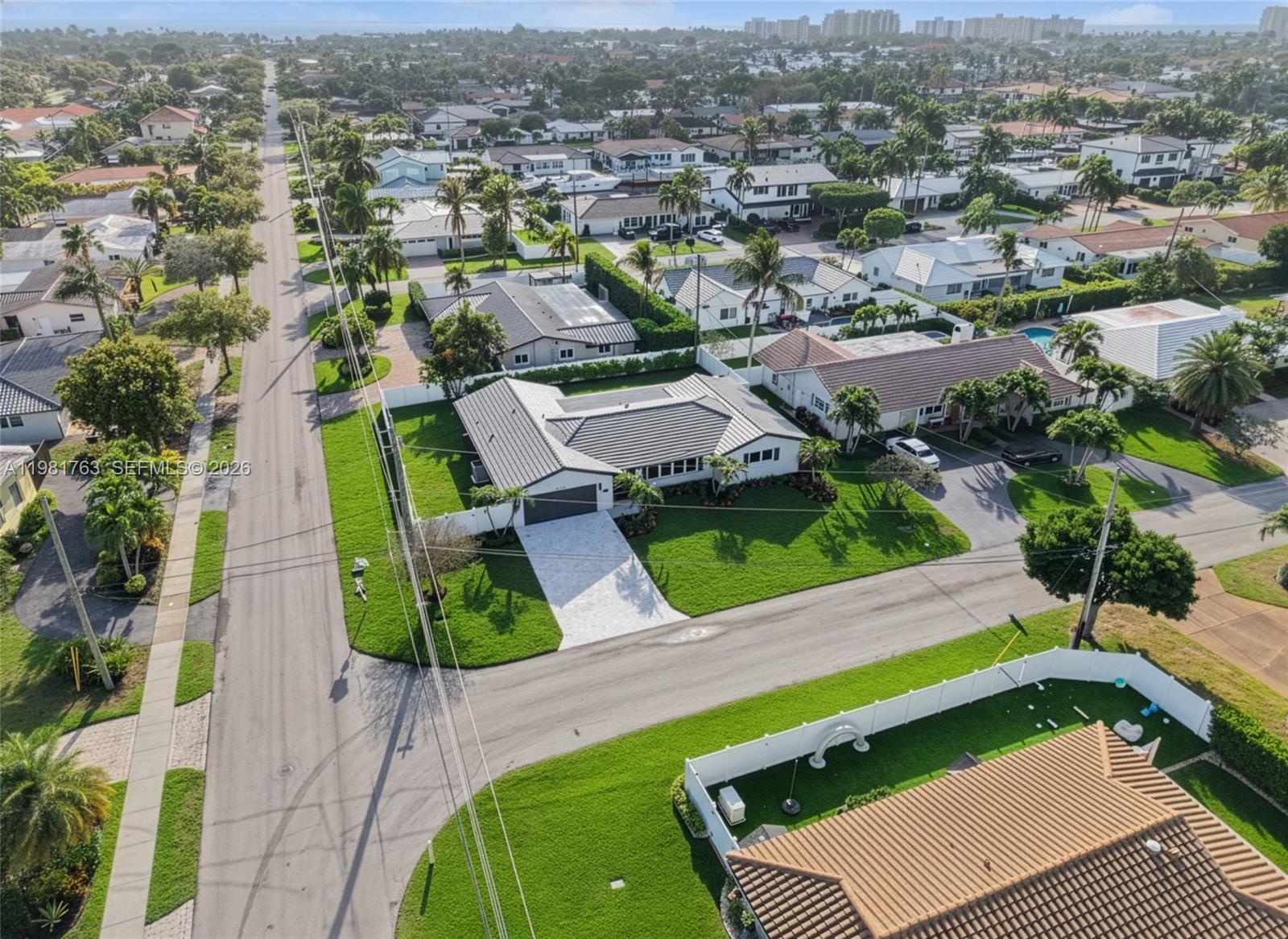 4460 NE 25th Ave Lighthouse Point, FL 33064