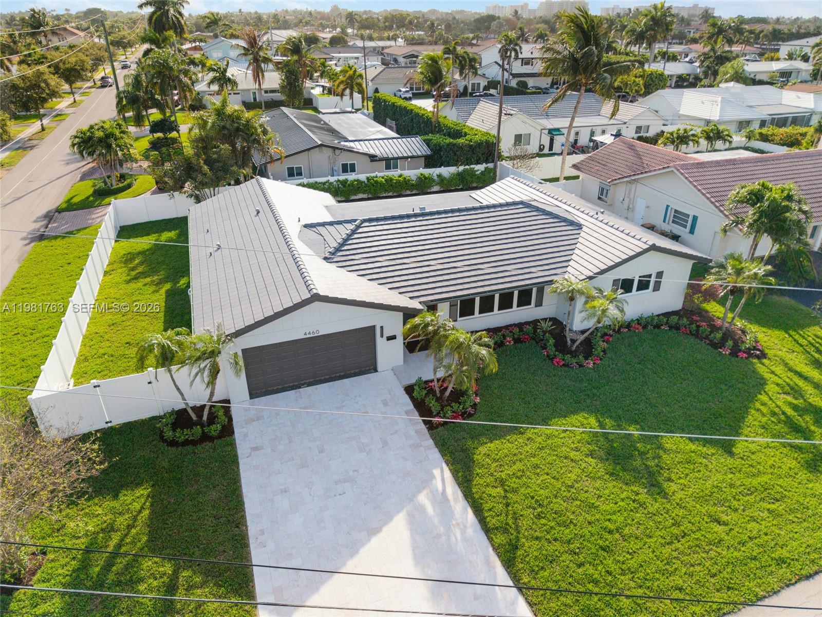 4460 NE 25th Ave Lighthouse Point, FL 33064