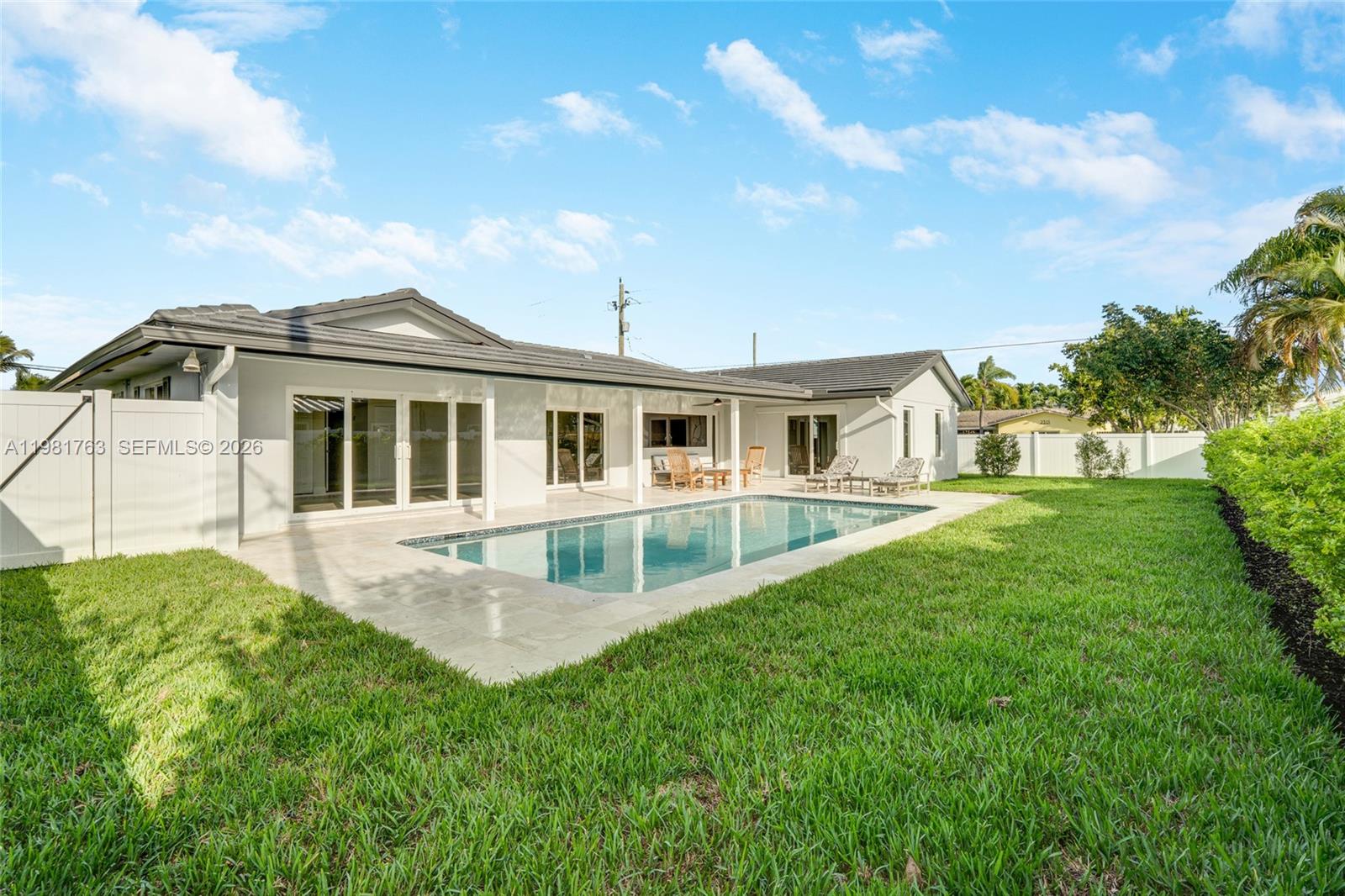 4460 NE 25th Ave Lighthouse Point, FL 33064