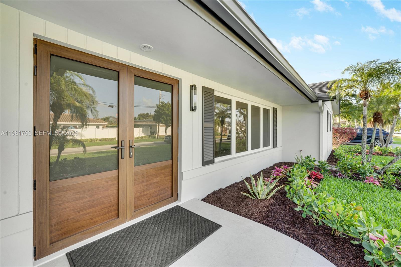 4460 NE 25th Ave Lighthouse Point, FL 33064