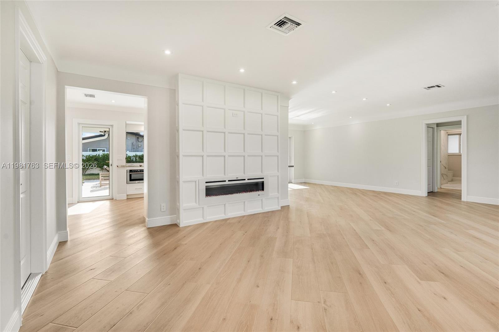 4460 NE 25th Ave Lighthouse Point, FL 33064