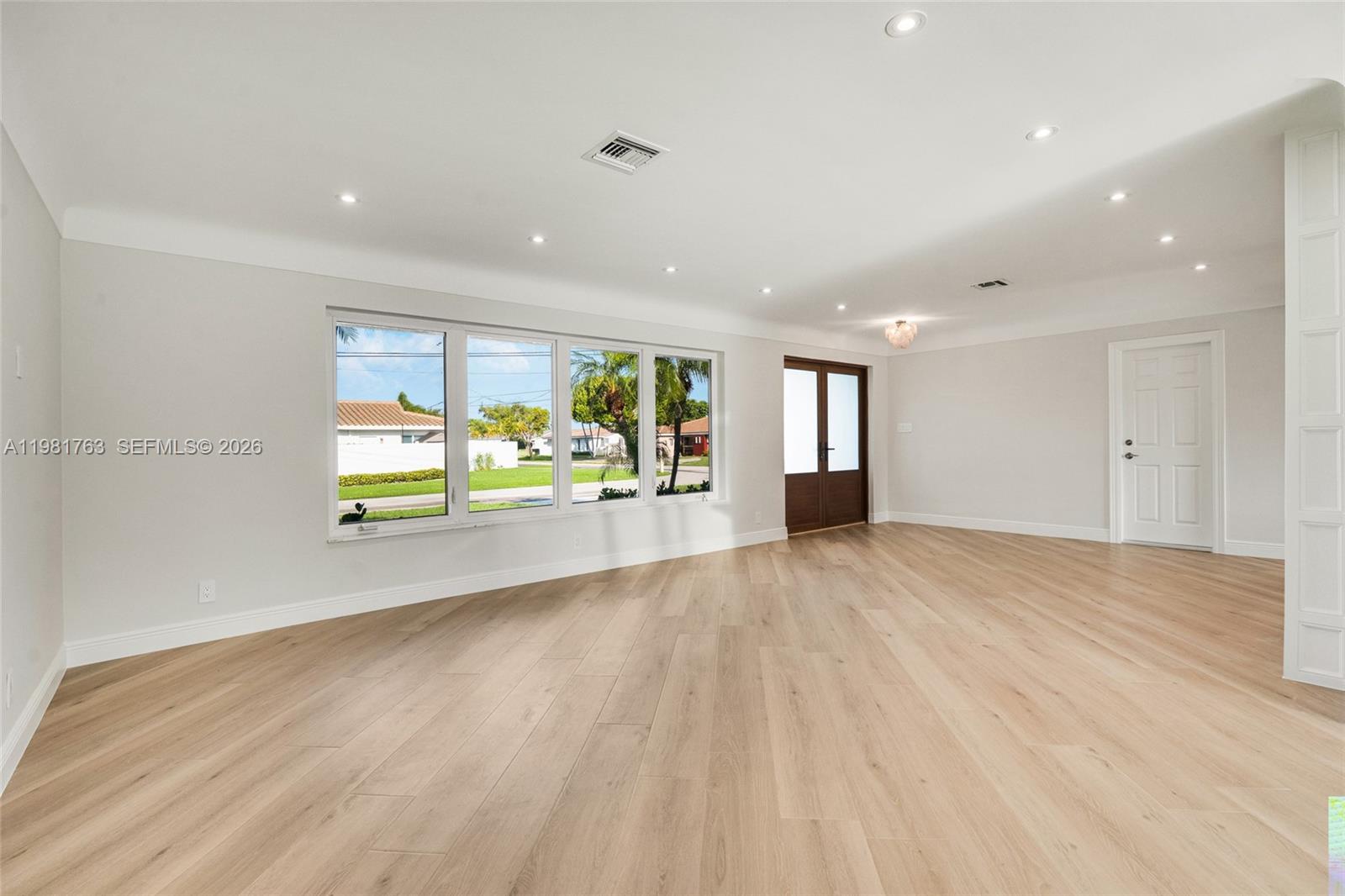 4460 NE 25th Ave Lighthouse Point, FL 33064