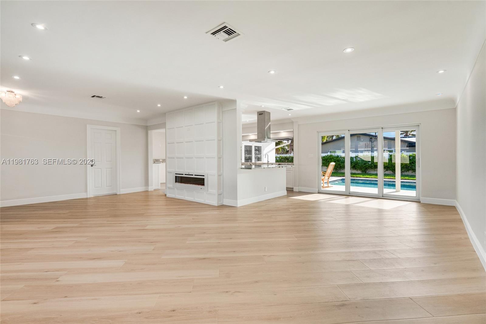 4460 NE 25th Ave Lighthouse Point, FL 33064