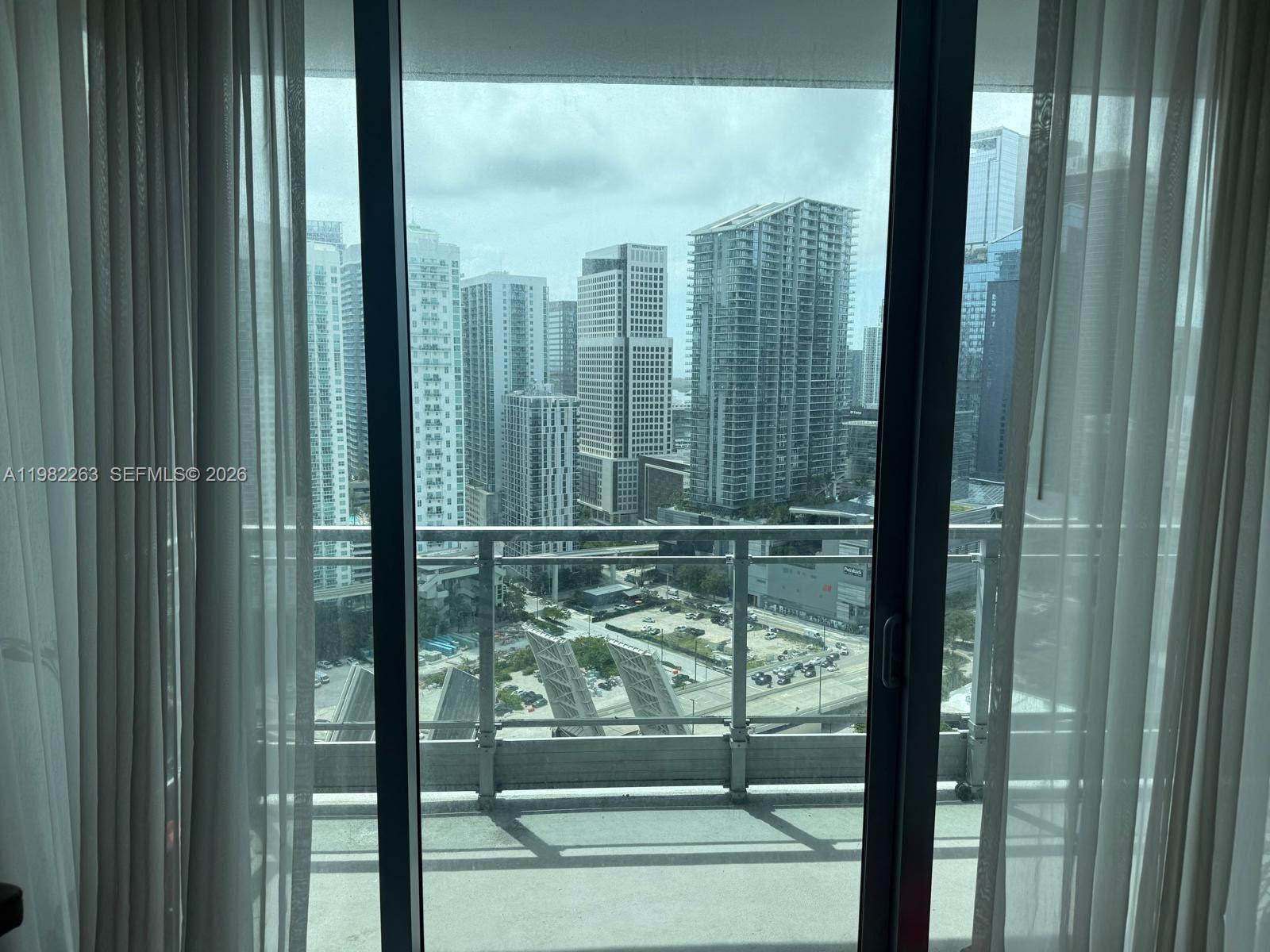 90 SW 3rd St #3203 Miami, FL 33130