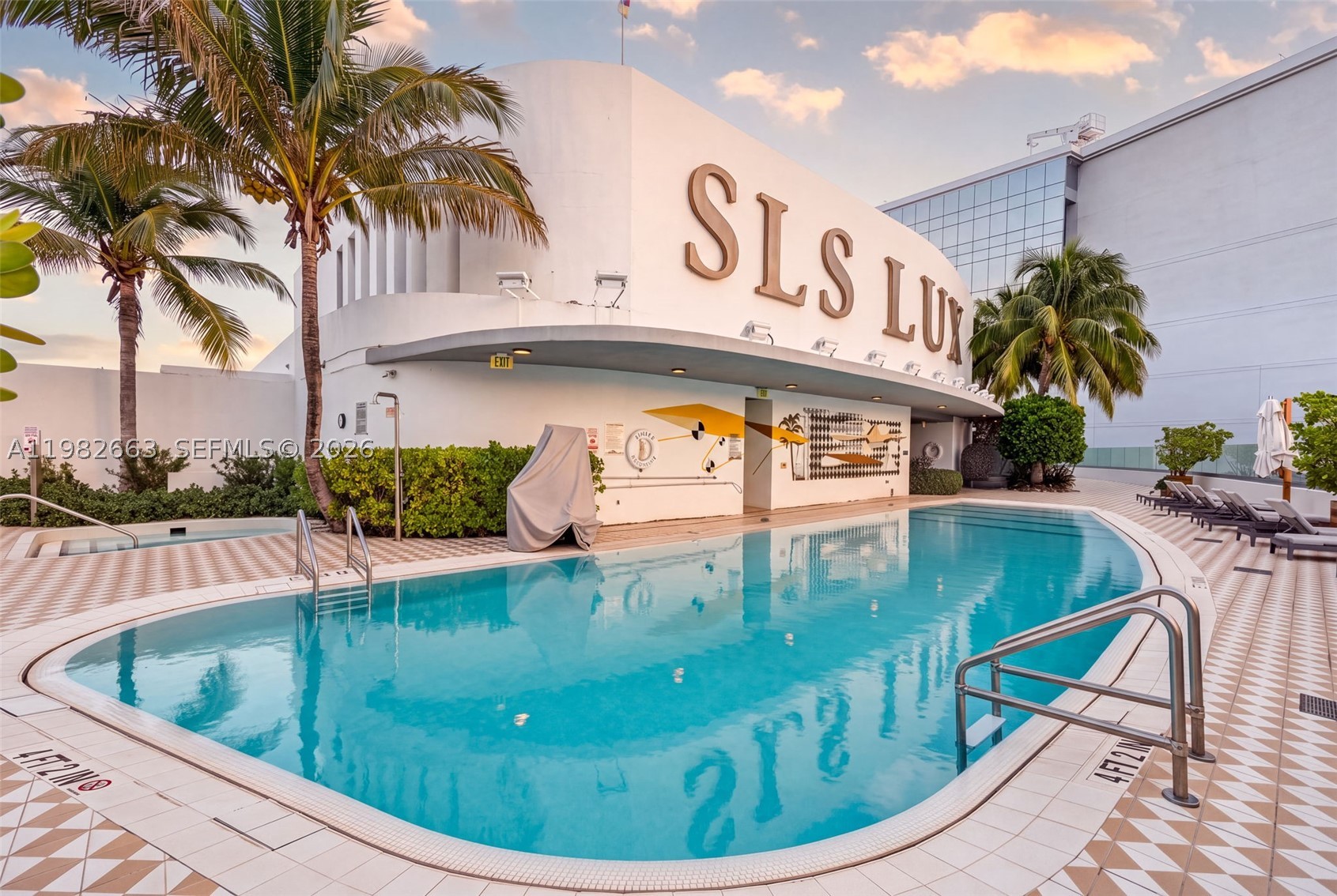 image SLS Lux53