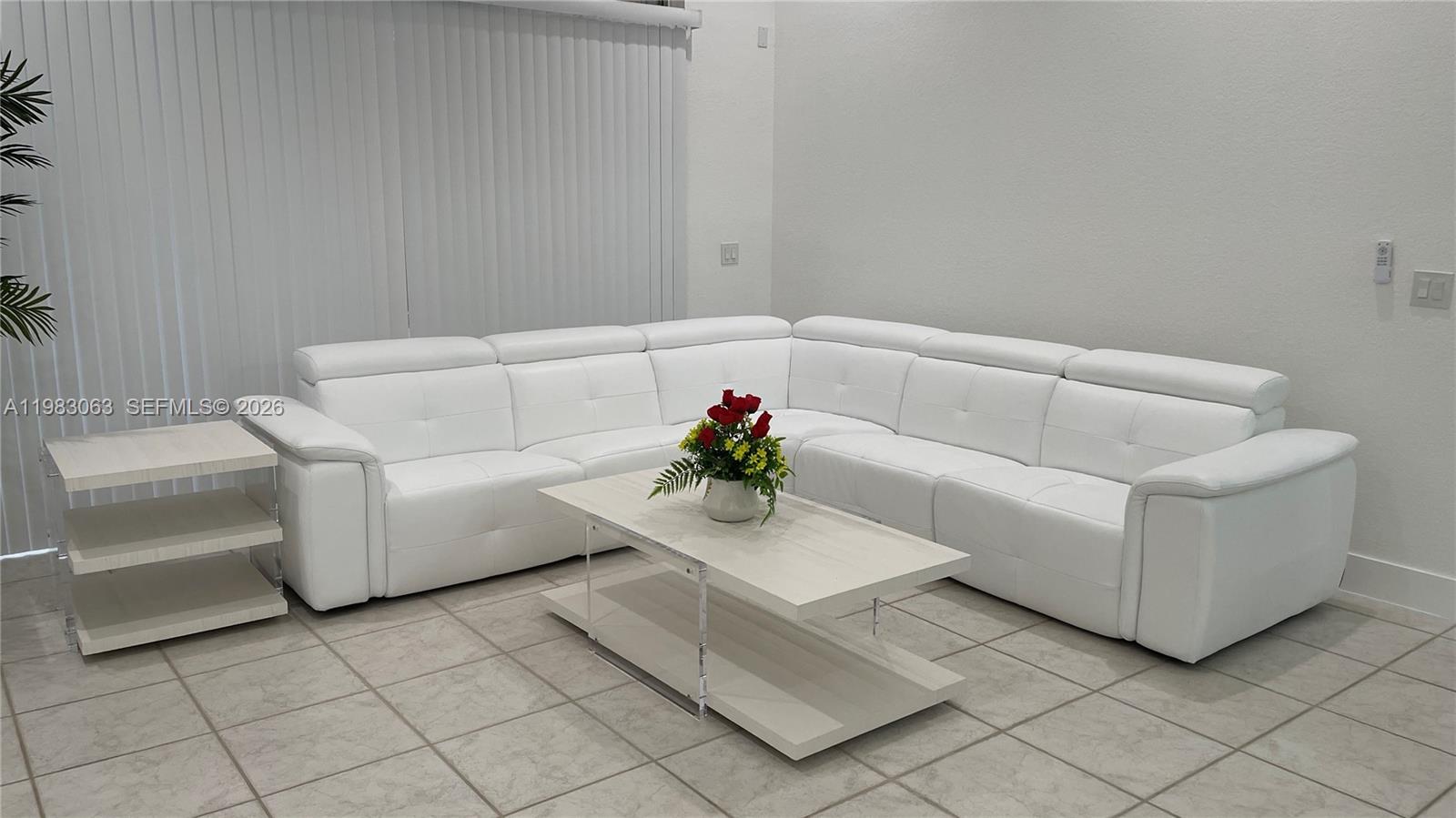 11581 SW 10th Ct Pembroke Pines, FL 33025