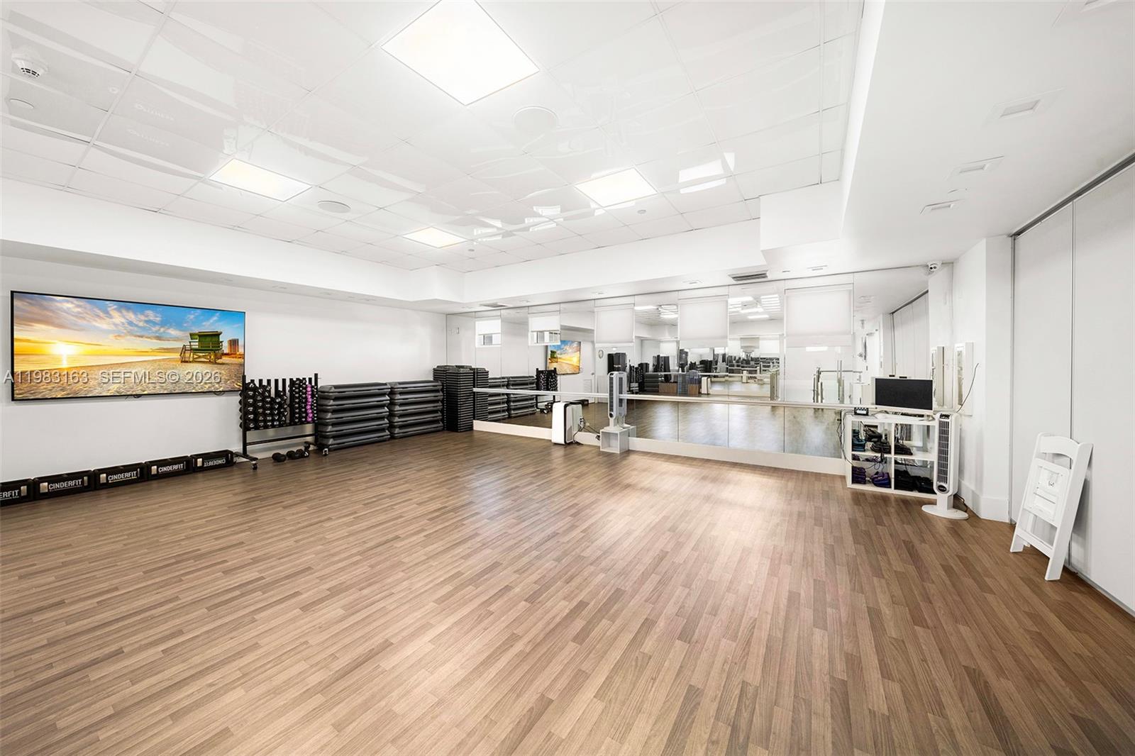 image Green Diamond41