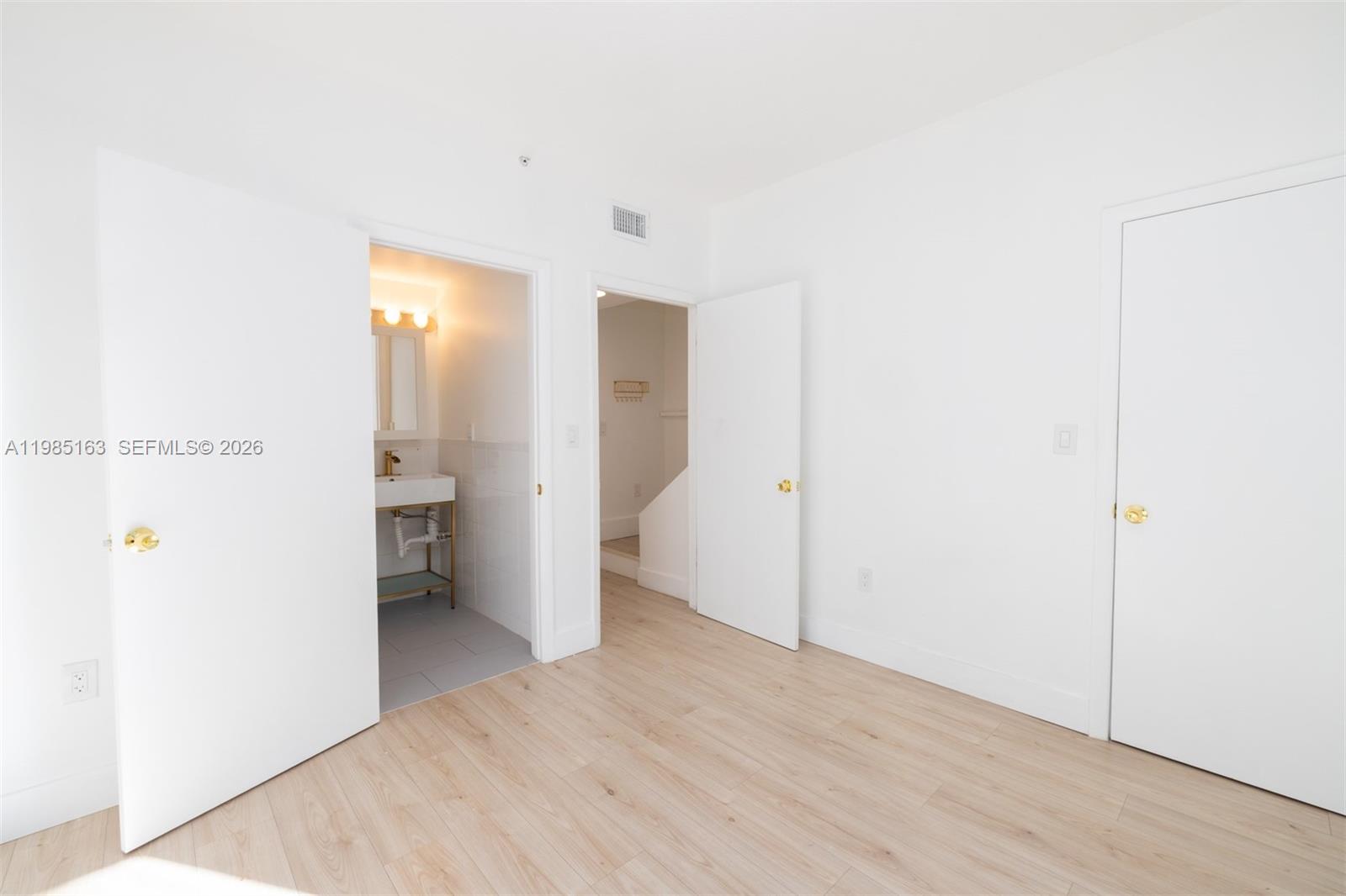 1611 SW 2nd Ct #AA112 Miami, FL 33129