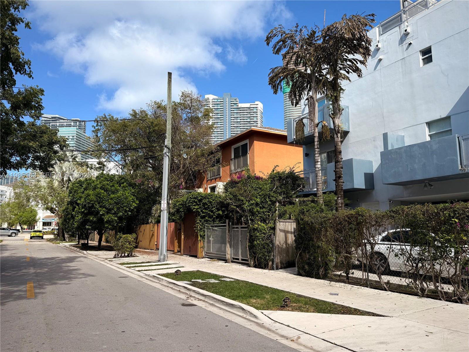 1611 SW 2nd Ct #AA112 Miami, FL 33129