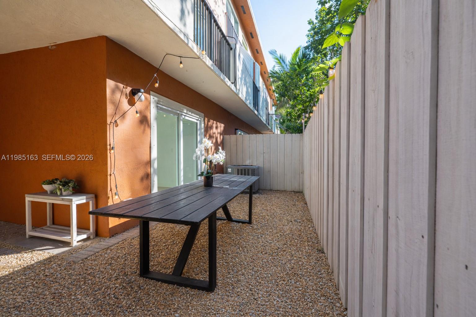 1611 SW 2nd Ct #AA112 Miami, FL 33129