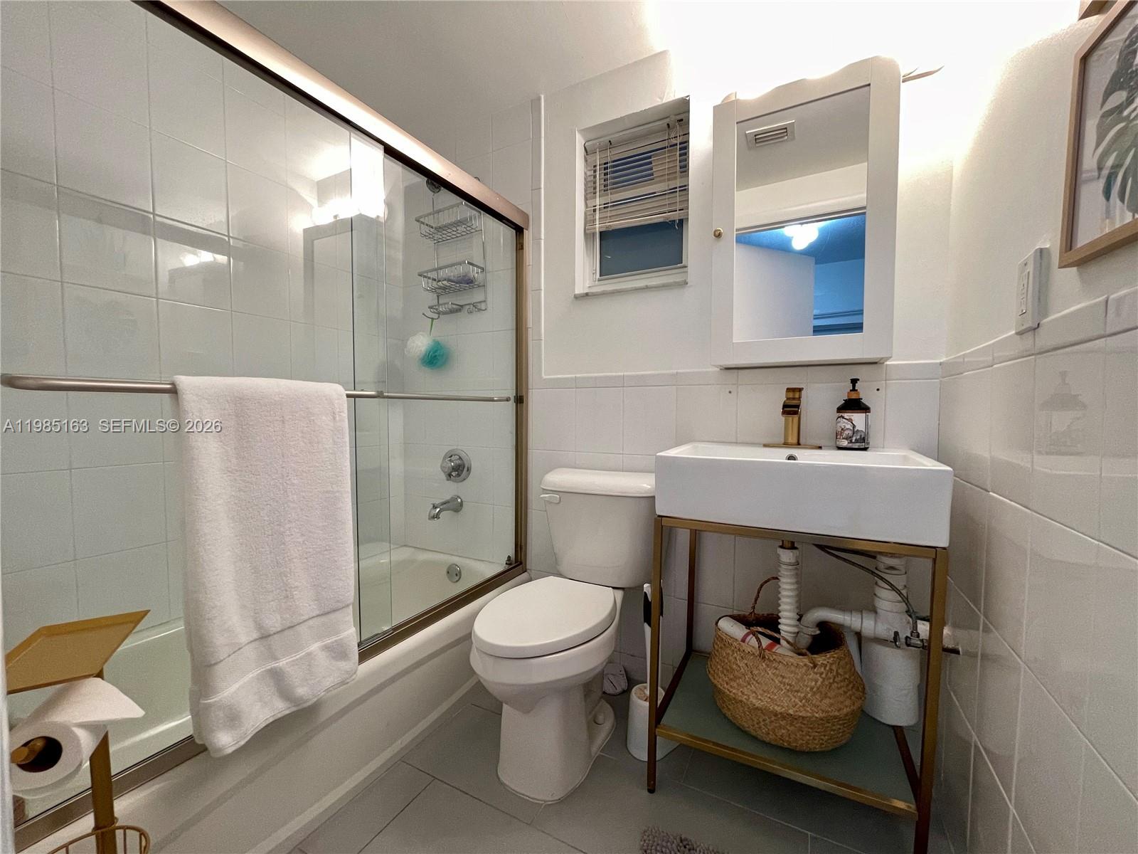 1611 SW 2nd Ct #AA112 Miami, FL 33129