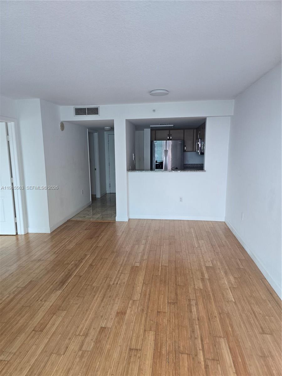 2101 Brickell Ave #1911 Miami, FL 33129