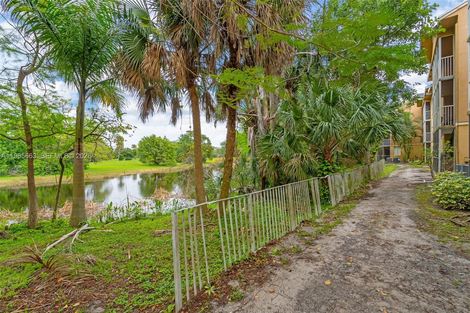 4035 W Mcnab Rd #F101 Pompano Beach, FL 33069