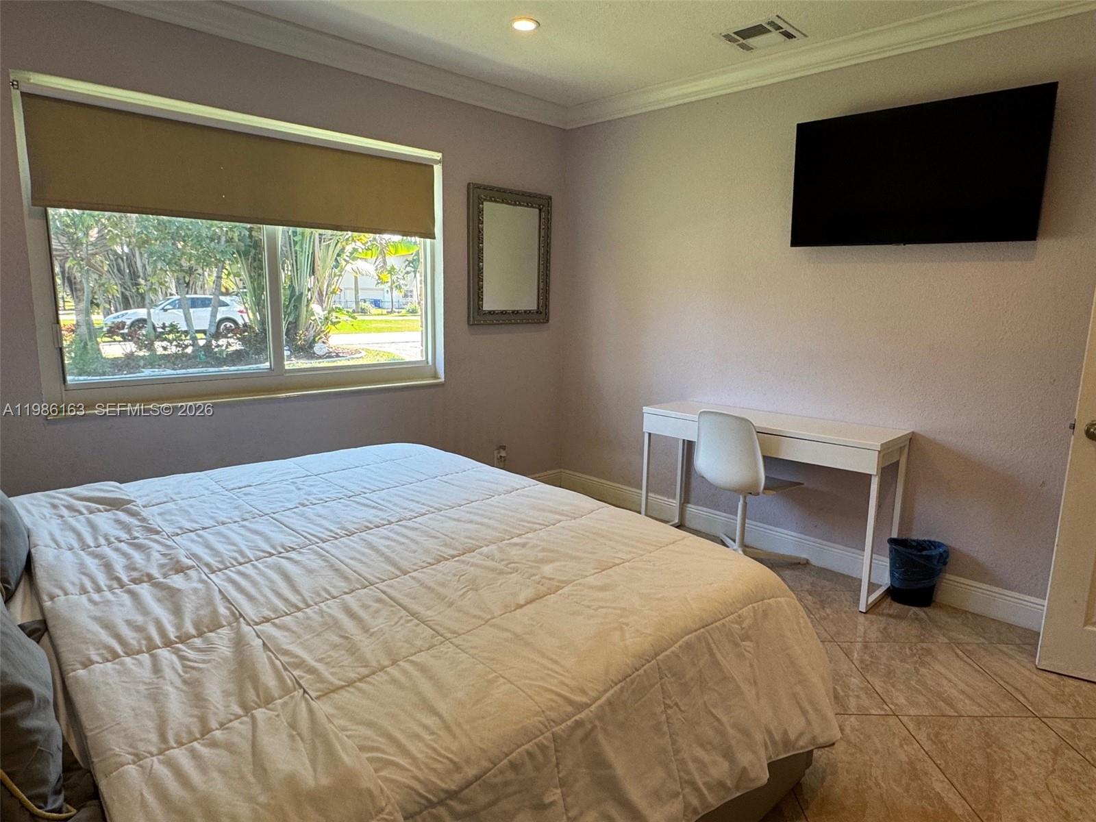 2355 SE 7th St Pompano Beach, FL 33062