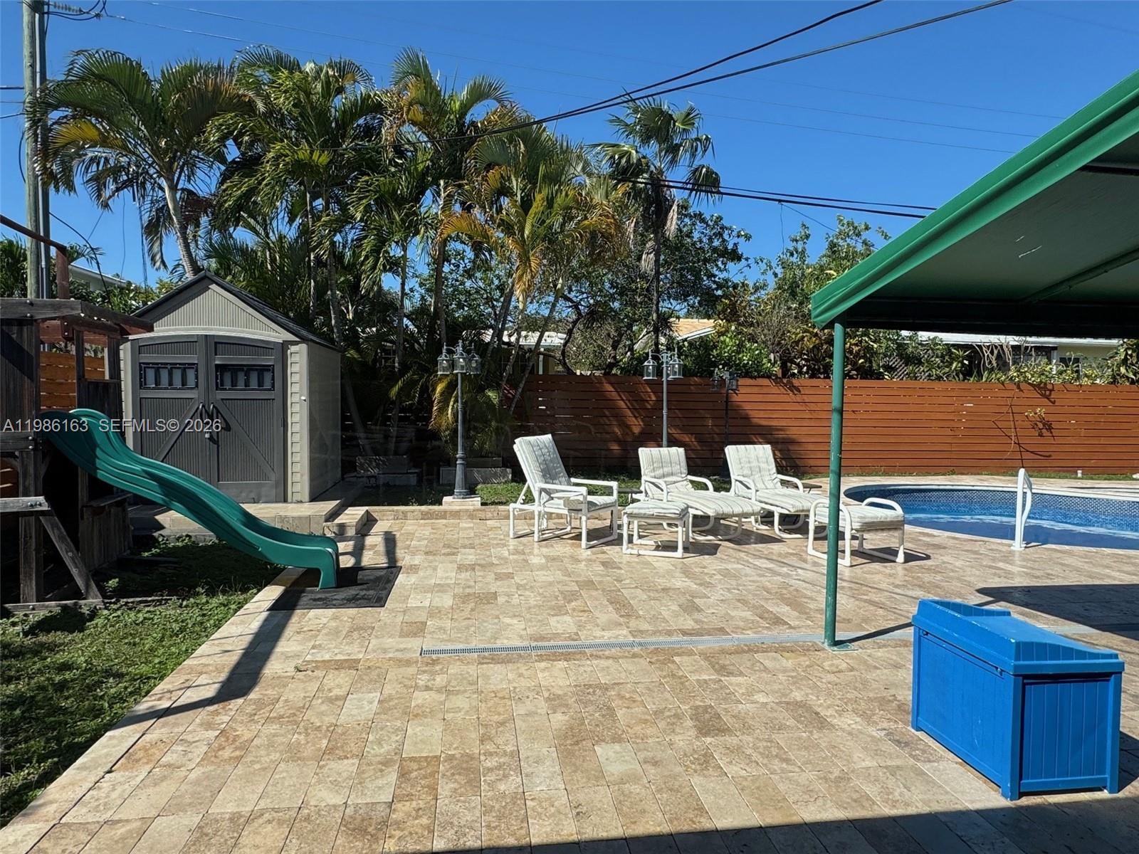 2355 SE 7th St Pompano Beach, FL 33062