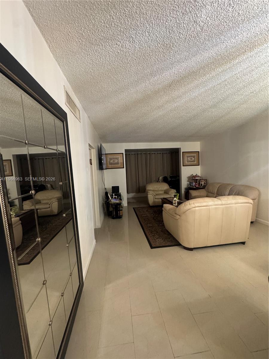 1481 NE Miami Gdns Dr #162 Miami, FL 33179