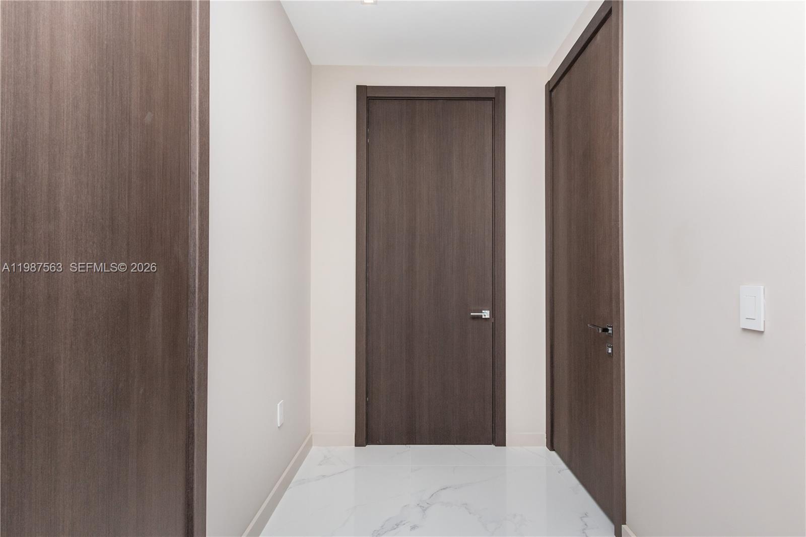 851 NE 1st Ave #PH 4611 Miami, FL 33132