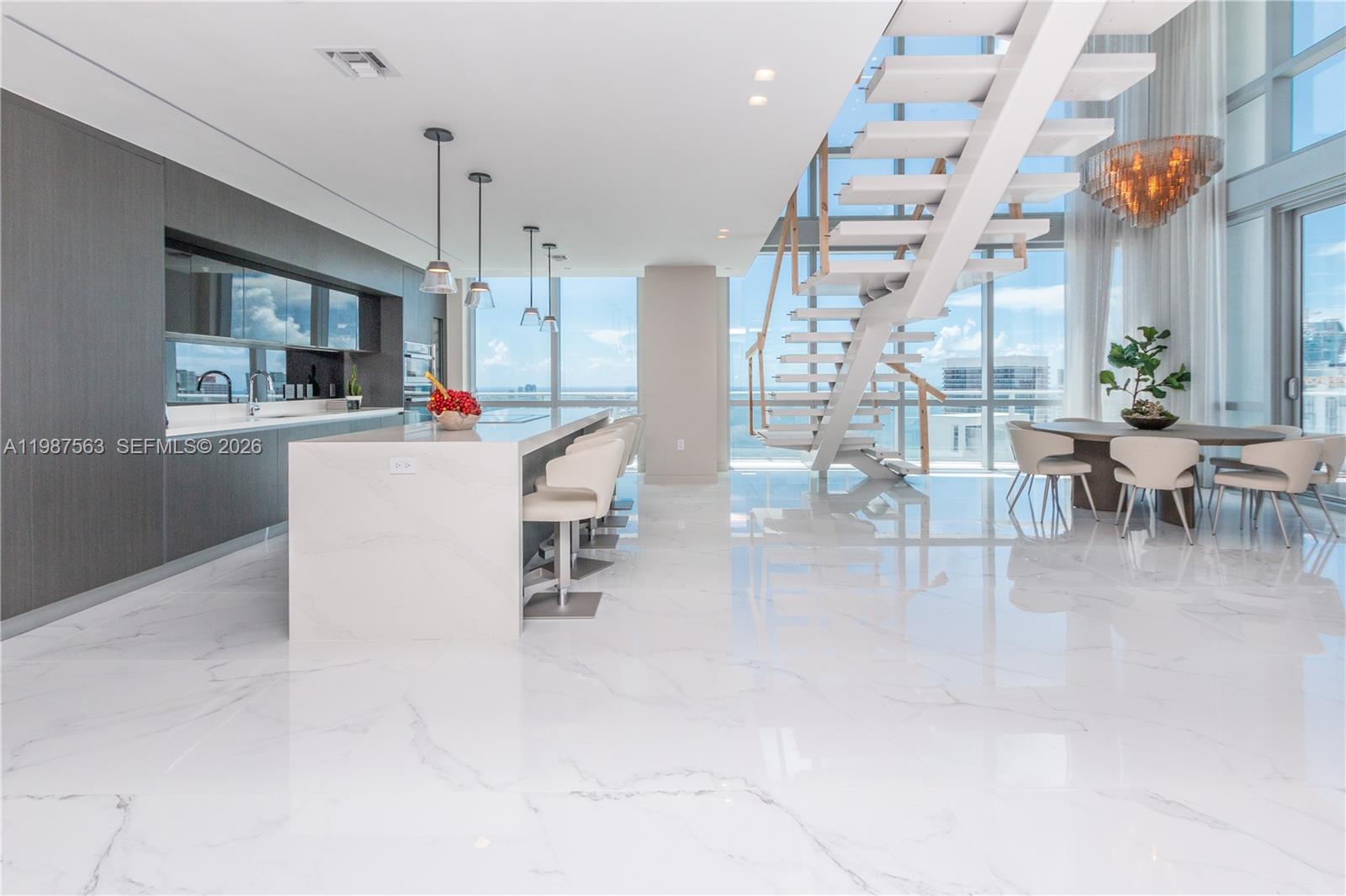 851 NE 1st Ave #PH 4611 Miami, FL 33132