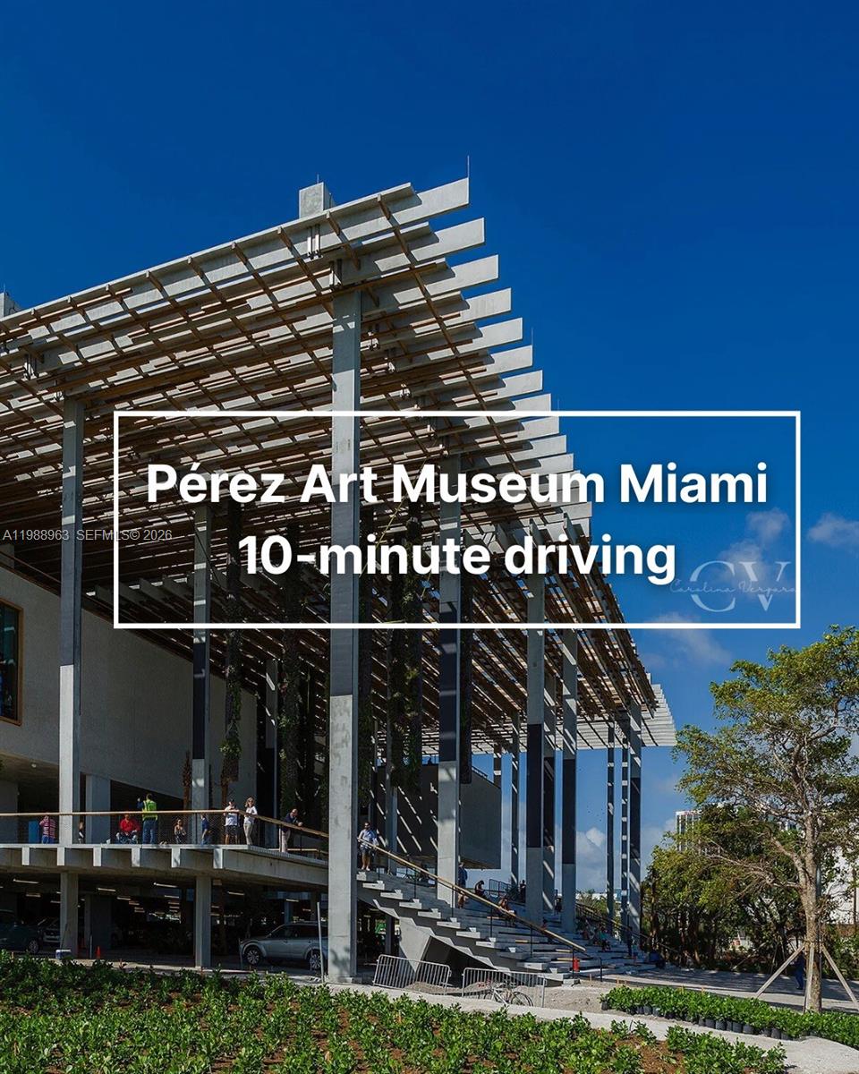 image Charter Club11