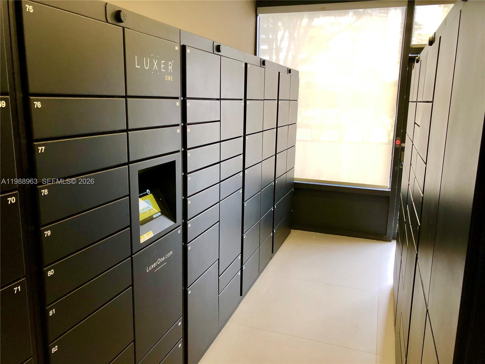 image Charter Club25